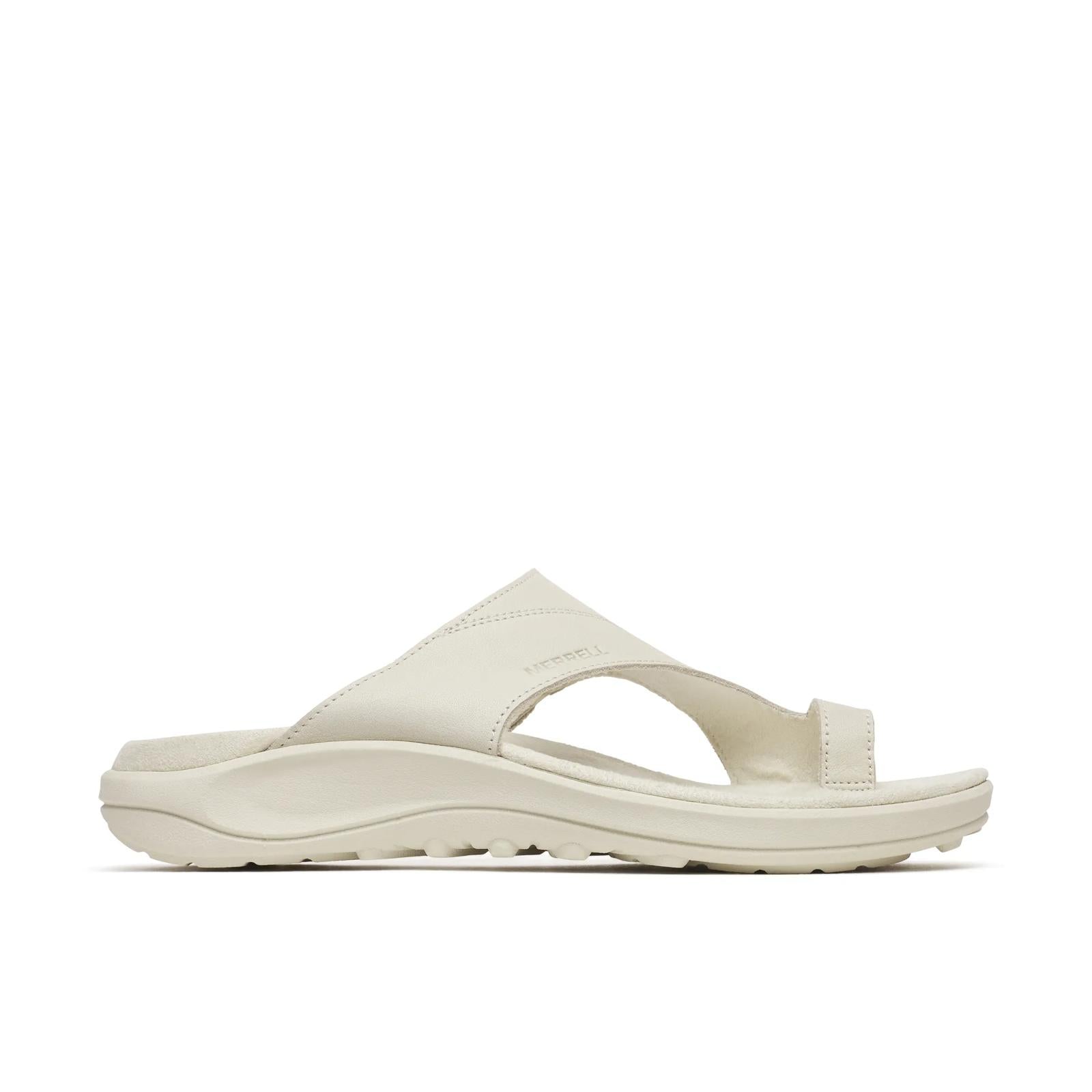 District 4 Luxe Post | Merrell