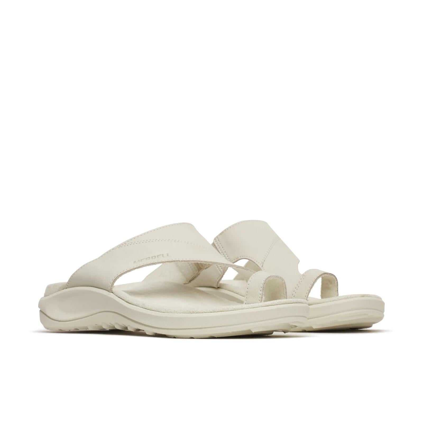 District 4 Luxe Post | Merrell
