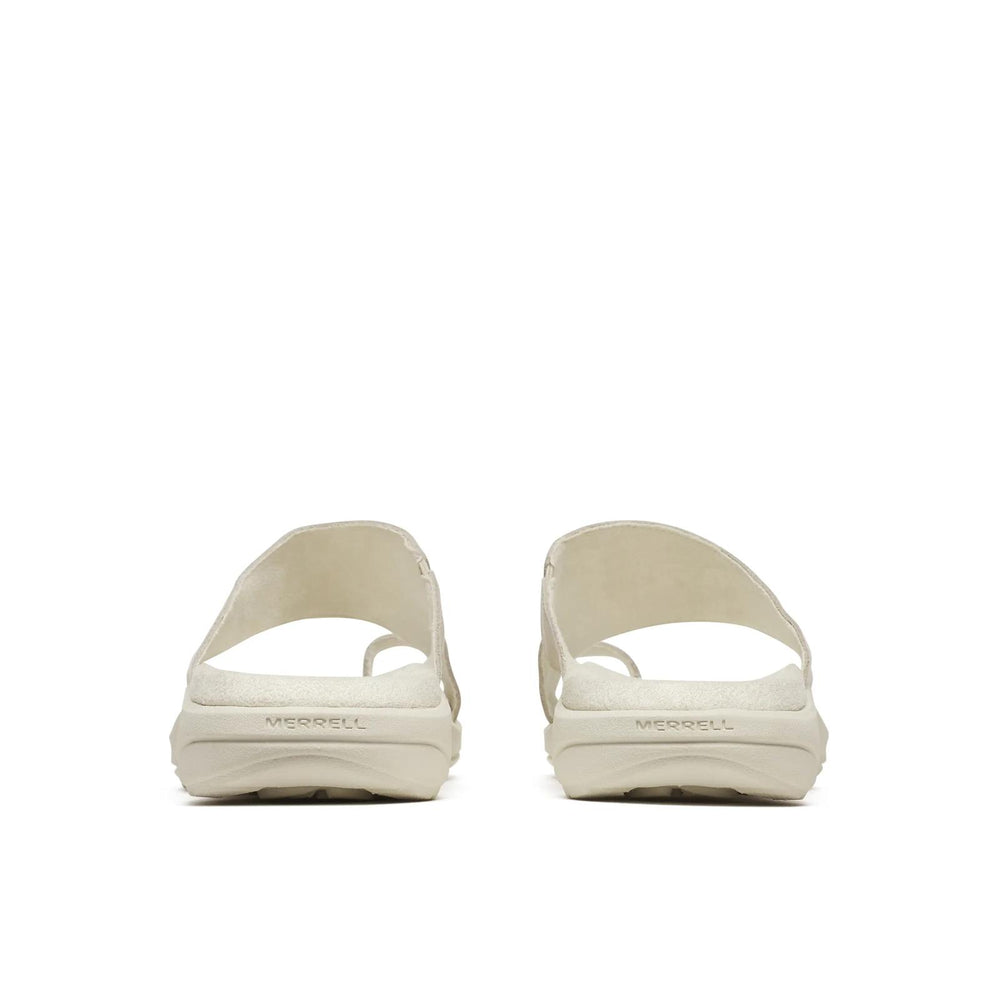 District 4 Luxe Post | Merrell