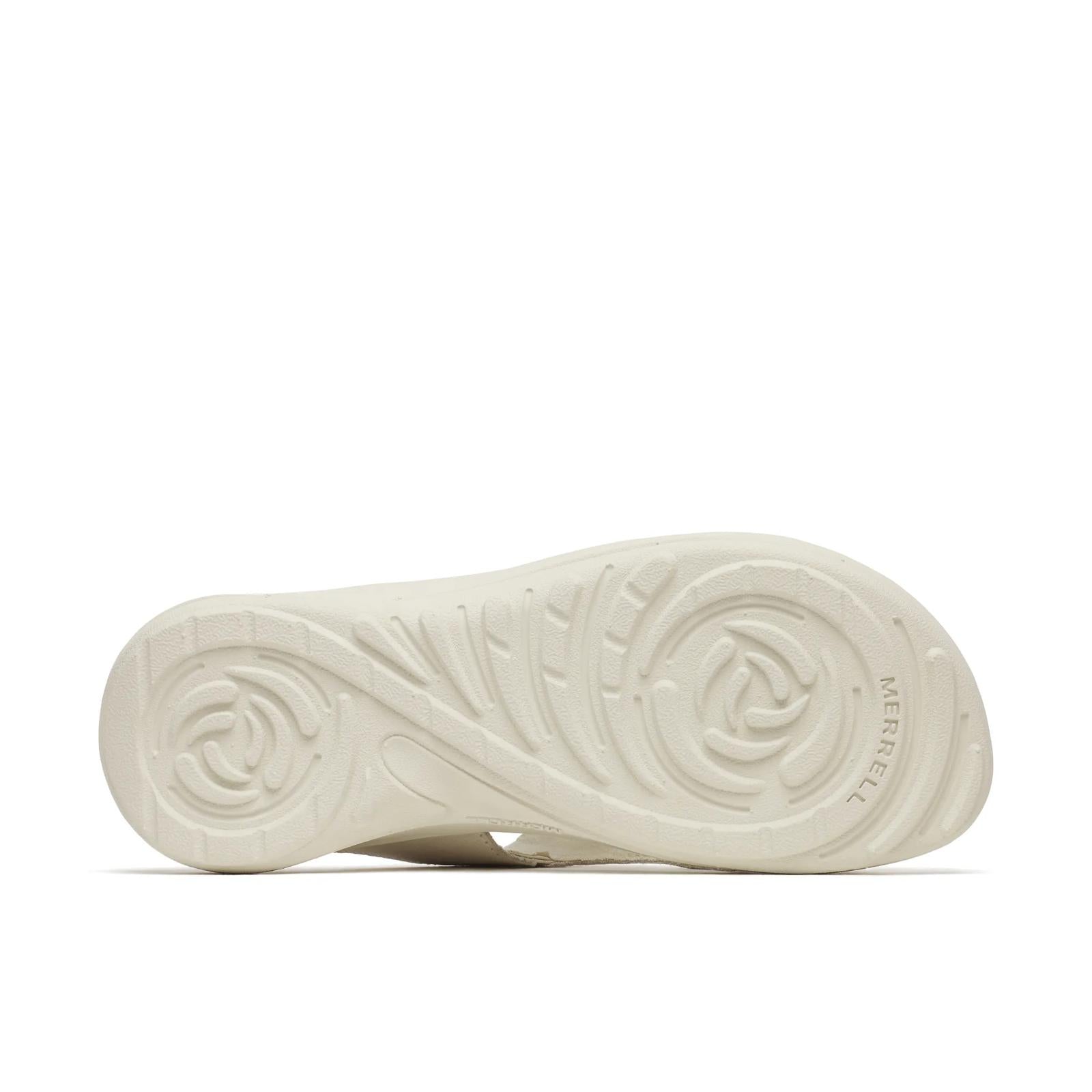 District 4 Luxe Post | Merrell